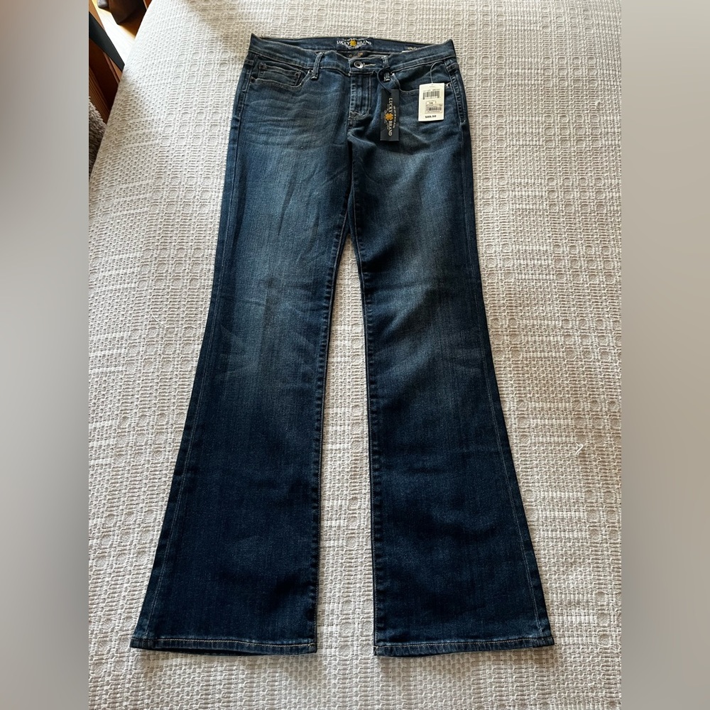 NWT**Lucky Brand Sweet’n Low mid rise jeans**